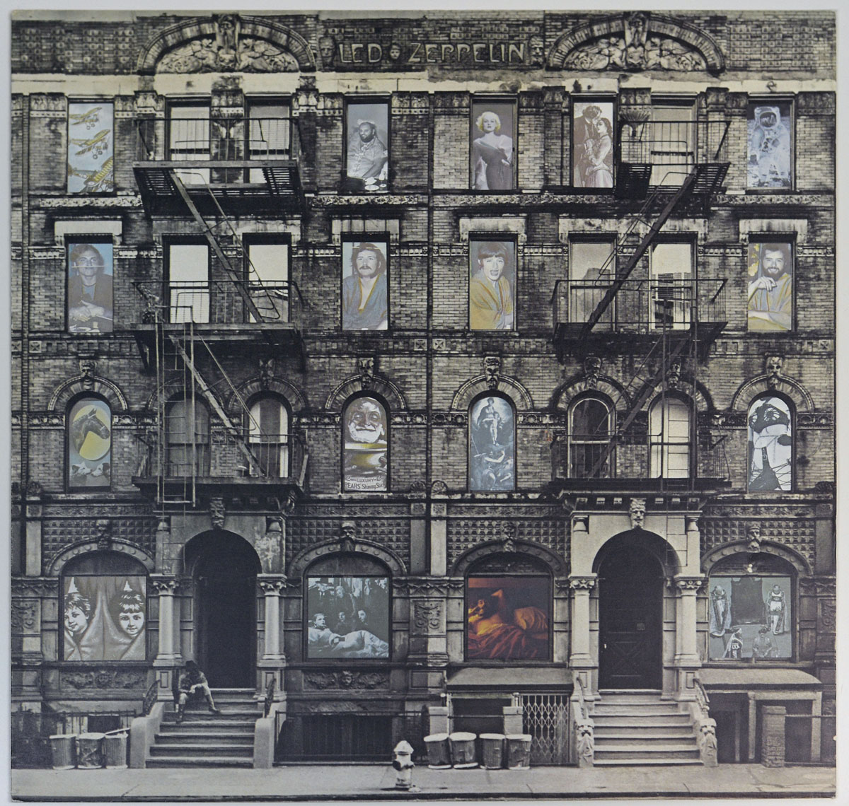 Photo of "LED ZEPPELIN - Physical Graffiti " Sleeve